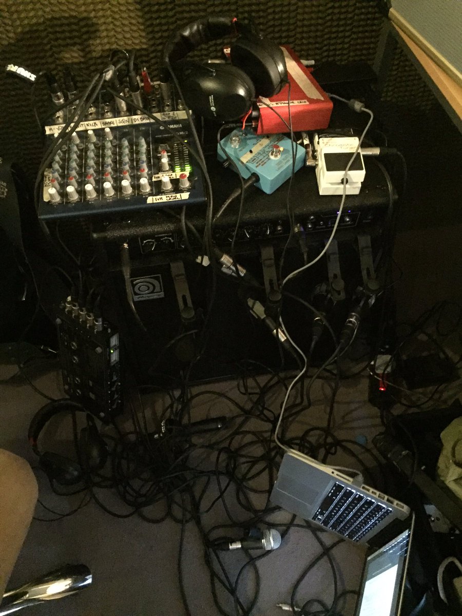 RIPOID_PRINCESS's tweet image. Theory &amp;amp; routing test for new practice monitoring set up. #friedbrain #signalloops #theresgottobeabetterway