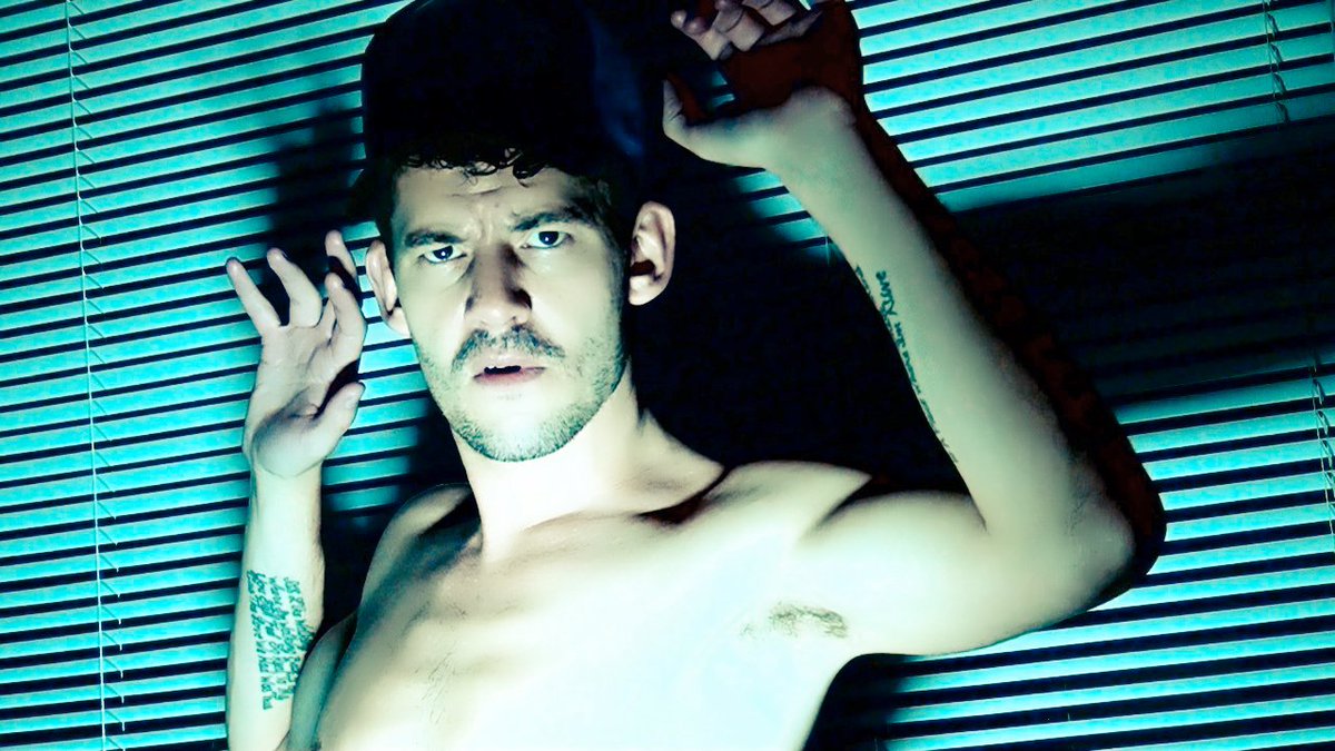 MarkLoverush's tweet photo. Solo #Selfie Photoshoot Last Night... Not bad for first attempt
#badboy #shirtless #tattoos #nighttime #male #model https://t.co/eCgFa3DWvt