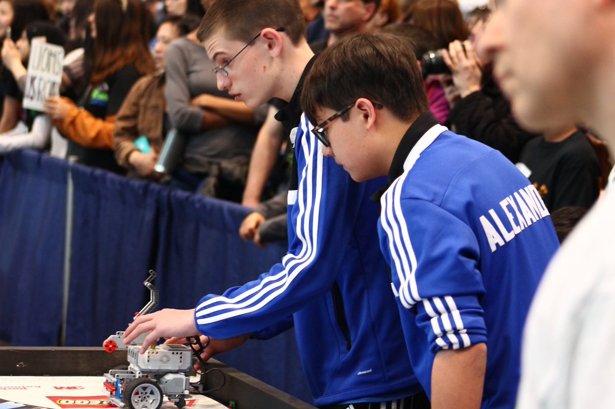 istillheartny's tweet photo. Photos from this past weekend at #nycfirst2016 robot competition at Javits Center! So much fun! #omgrobots! https://t.co/ROljLkAp3H