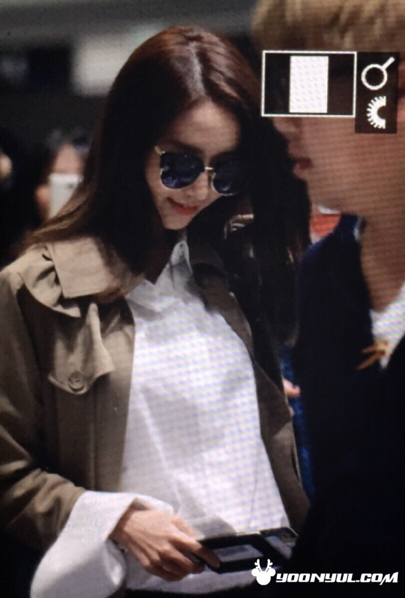 [PIC][15-03-2016]YoonA trở về Hàn Quốc vào sáng sớm nay Cdhk3mxUAAAfCdE