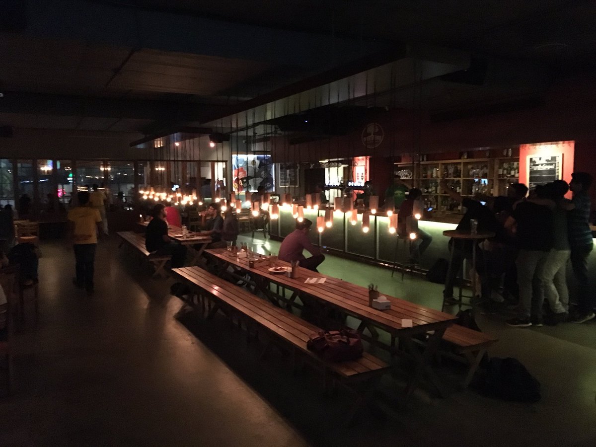 Great time <a href="/ArborBrewIndia/">Arbor Brewing Company</a> tonight with <a href="/eegrove/">Ellen Grove</a> et al. #Bangalore #BrewPub