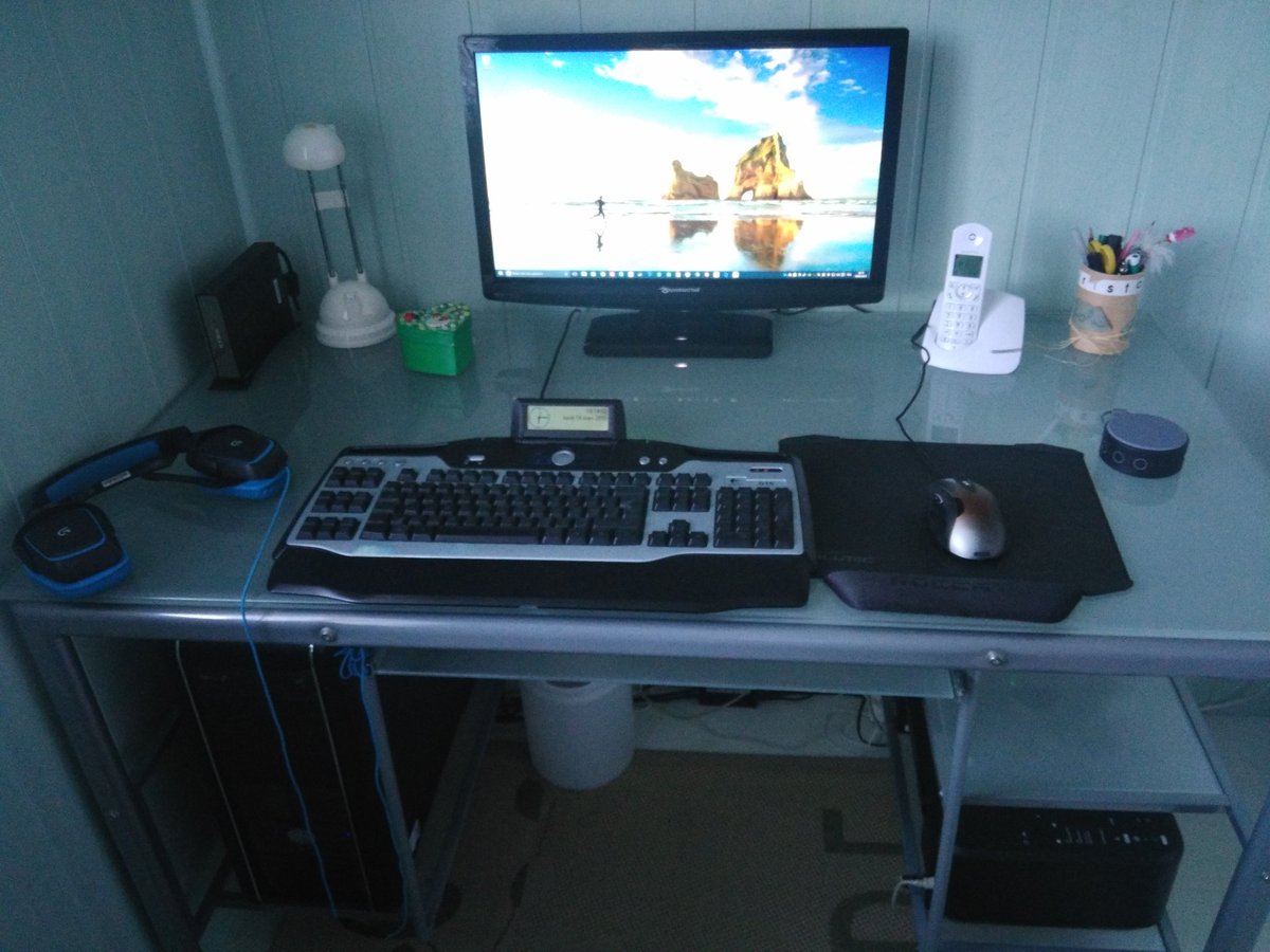 Chri3theos's tweet photo. @LogitechFrance #logistream #G15 #G5 #G430 #X100 mais non je suis pas pro Logitech 😍 https://t.co/0jkJHSzovk