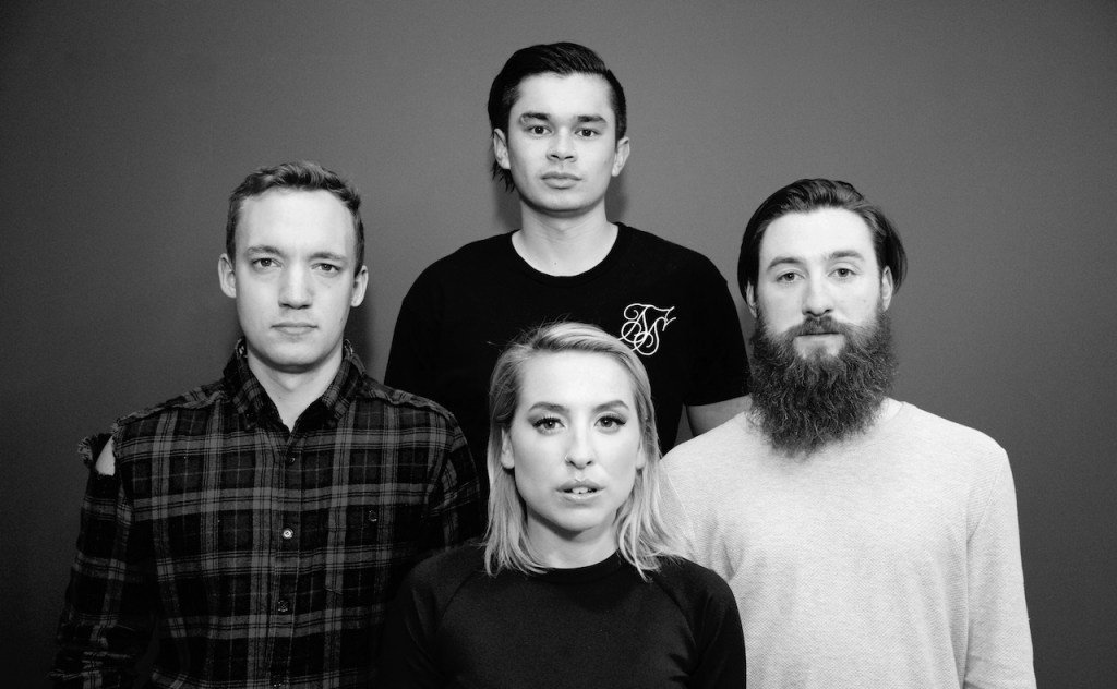 Doubletroublee.com tweet media