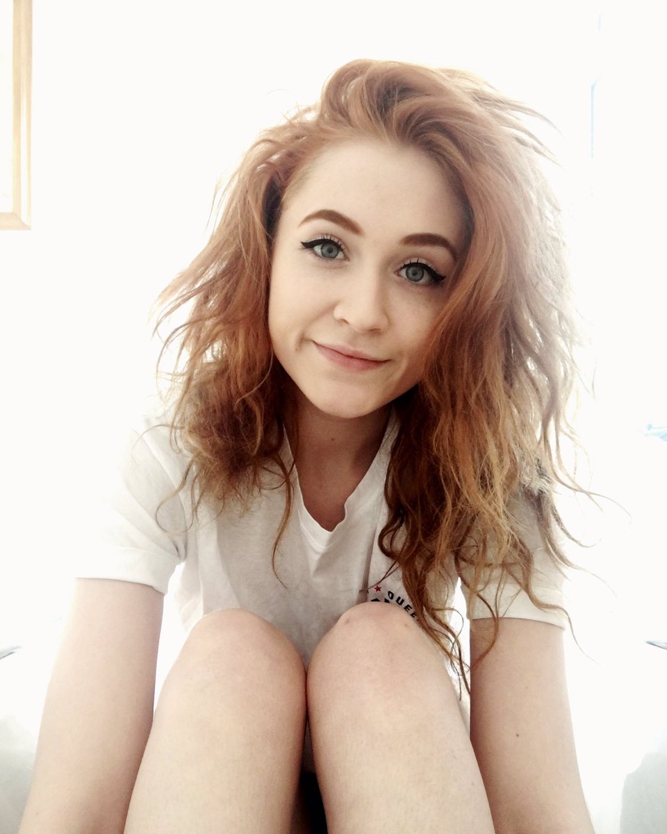JanetJealousy's tweet photo. Feels like spring🌸 https://t.co/48iA2Noo7v