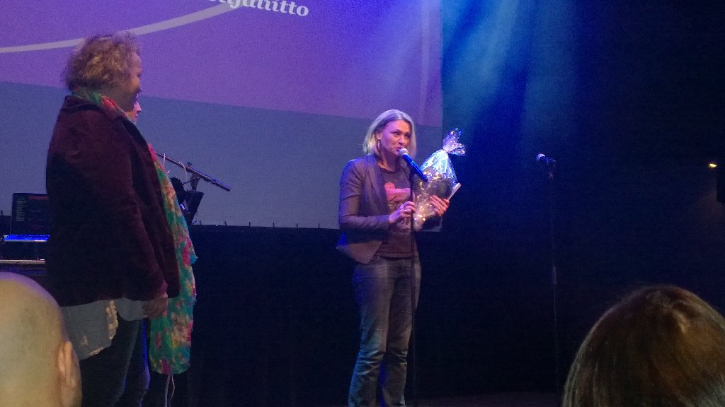 TinfoTweets's tweet photo. Ihana Riia Kataja. Vuoden teatterinäyttelijä. Näyttelijällä pitää olla työtä! https://t.co/1ecMHjNv5u