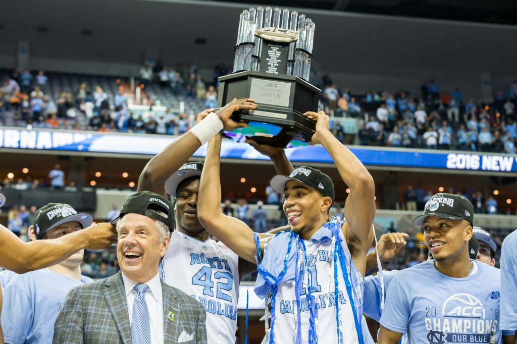 UNC_Basketball's tweet photo. Brice Johnson is a 1st-team USBWA All-America &amp; will have his jersey honored in the Smith Center rafters. #UNCBBall https://t.co/weKfWXgnTu