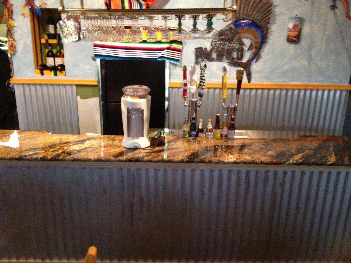 LinegarStone's tweet image. The bar at Acapulco in @cityofsoldotna #qualitystonework #granite #kitchen #interiordesign