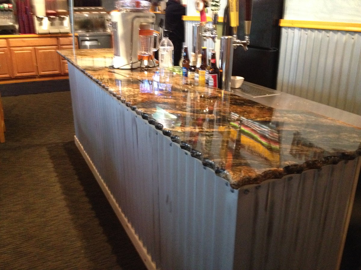 LinegarStone's tweet image. The bar at Acapulco in @cityofsoldotna #qualitystonework #granite #kitchen #interiordesign