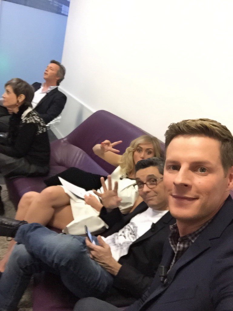 Mdelormeau's tweet image. On est prêts !!!! Et vous?? C'est parti pour 5h d'antenne 😜😂✌️@D8TV #TPMP #TPMPVerite