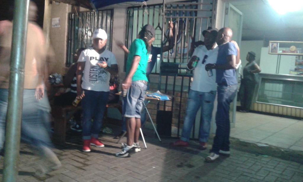 deejmxolar1's tweet photo. Every sunday we chill @msiza shisa nyama.. #Djs lifestyle. https://t.co/MnMbD5LkPM