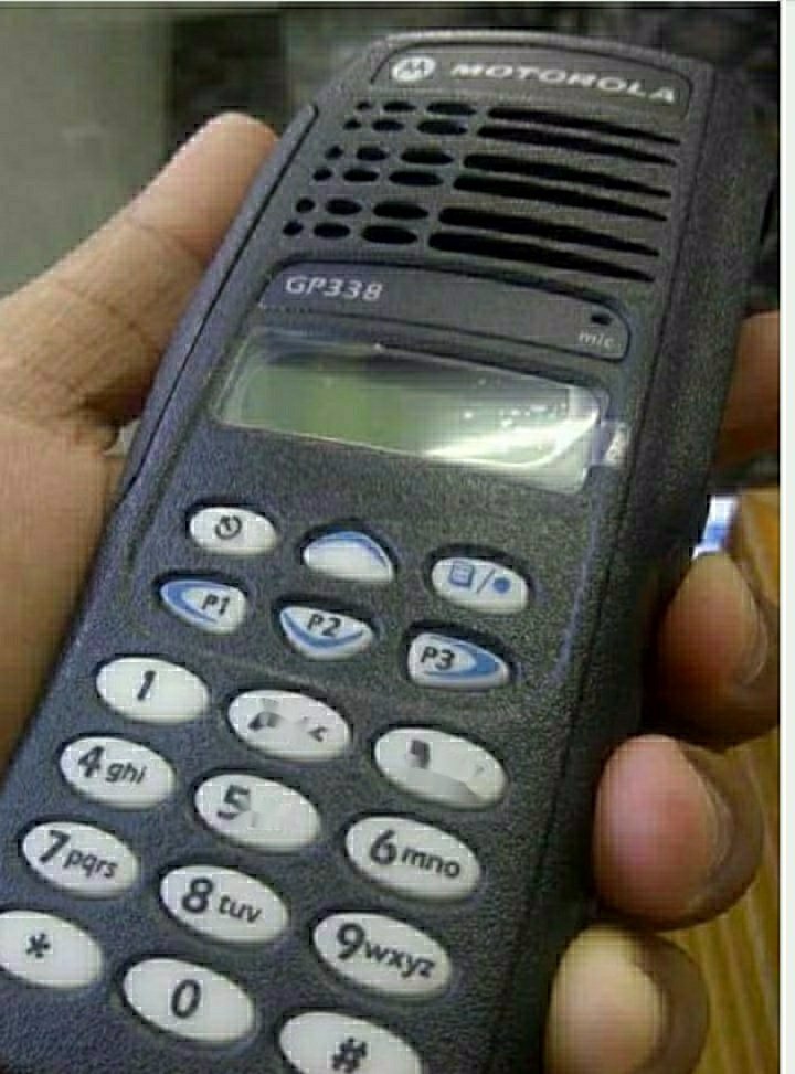 marcelow30's tweet photo. PtoVaras Si te venden esta  radio  whf  Motorola GP 338  cn el teclado borrado  ES ROBADA  RT @reddeemergencia https://t.co/jZ9U6p19aY