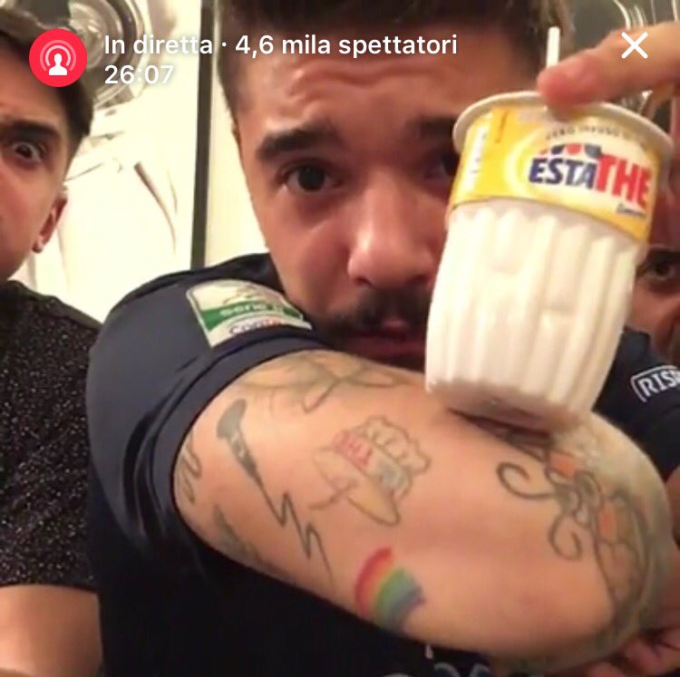 RealEma97's tweet photo. @isolati2016 Sreen per voi 🔝 https://t.co/0SbGkH1hsS
