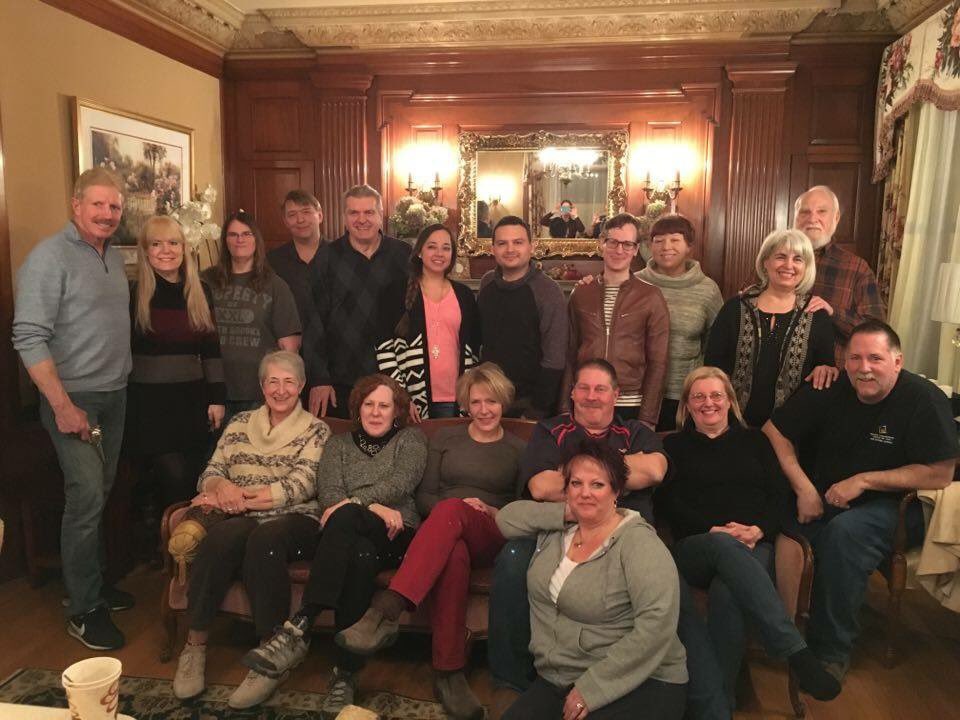 DoverTweet's tweet photo. RT @Silver_Fountain: #murdermystery this weekend March 19th! Play the part and stay for the fun in #DoverNH https://t.co/a6dn3o9DM2