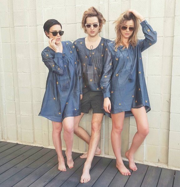 EleanorDiamonds's tweet image. Eleanor &amp;amp; Max with Rumer today 😂💗