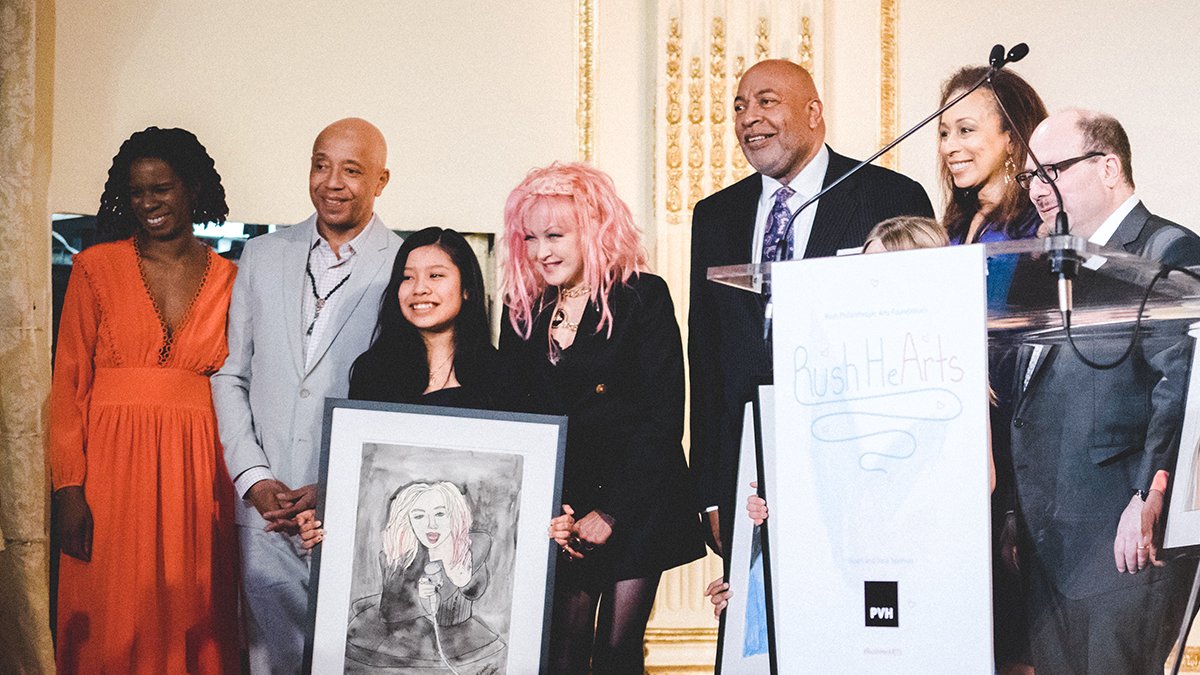 RushCard's tweet photo. Last week, we celebrated the power of art among the youth with @rush_arts and @unclerush. #RushHeARTS https://t.co/8pICOId1BA