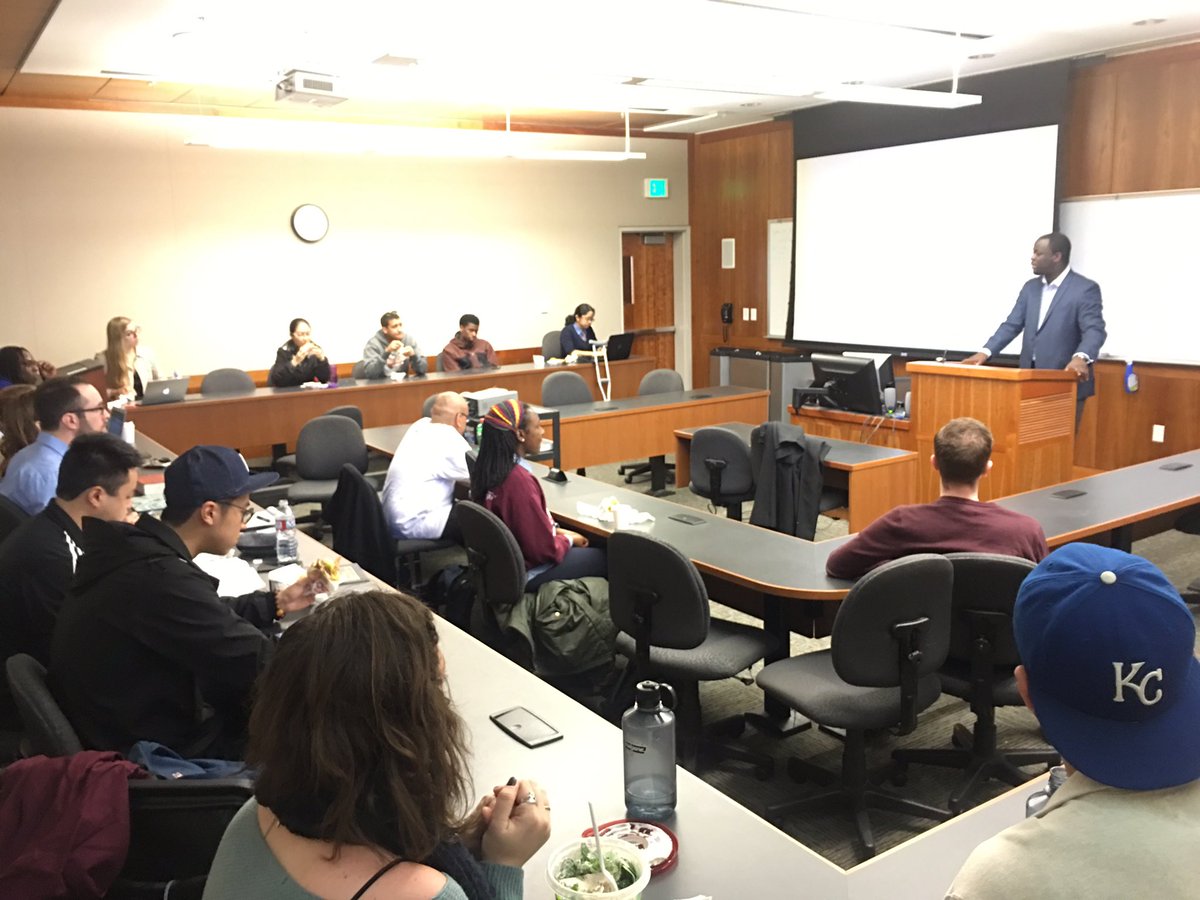 CaliphAssagai's tweet photo. @AMJ_AlexJohnson speaking on his leadership of @cdfca at UCD School of Law BLSA's Speaker Series. https://t.co/6qBlnuVof0