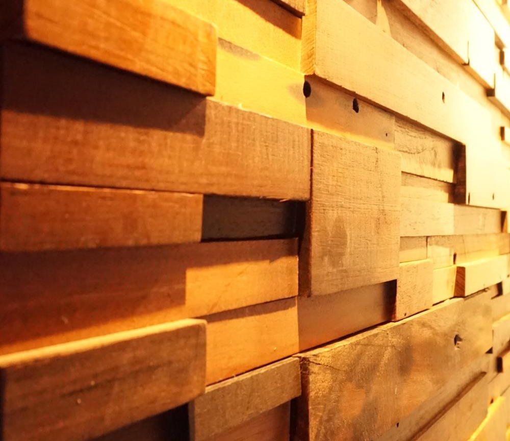 la_carpinteria7's tweet photo. Revestimiento de paredes en madera tipo caico o spacato https://t.co/O0uHixHz2b