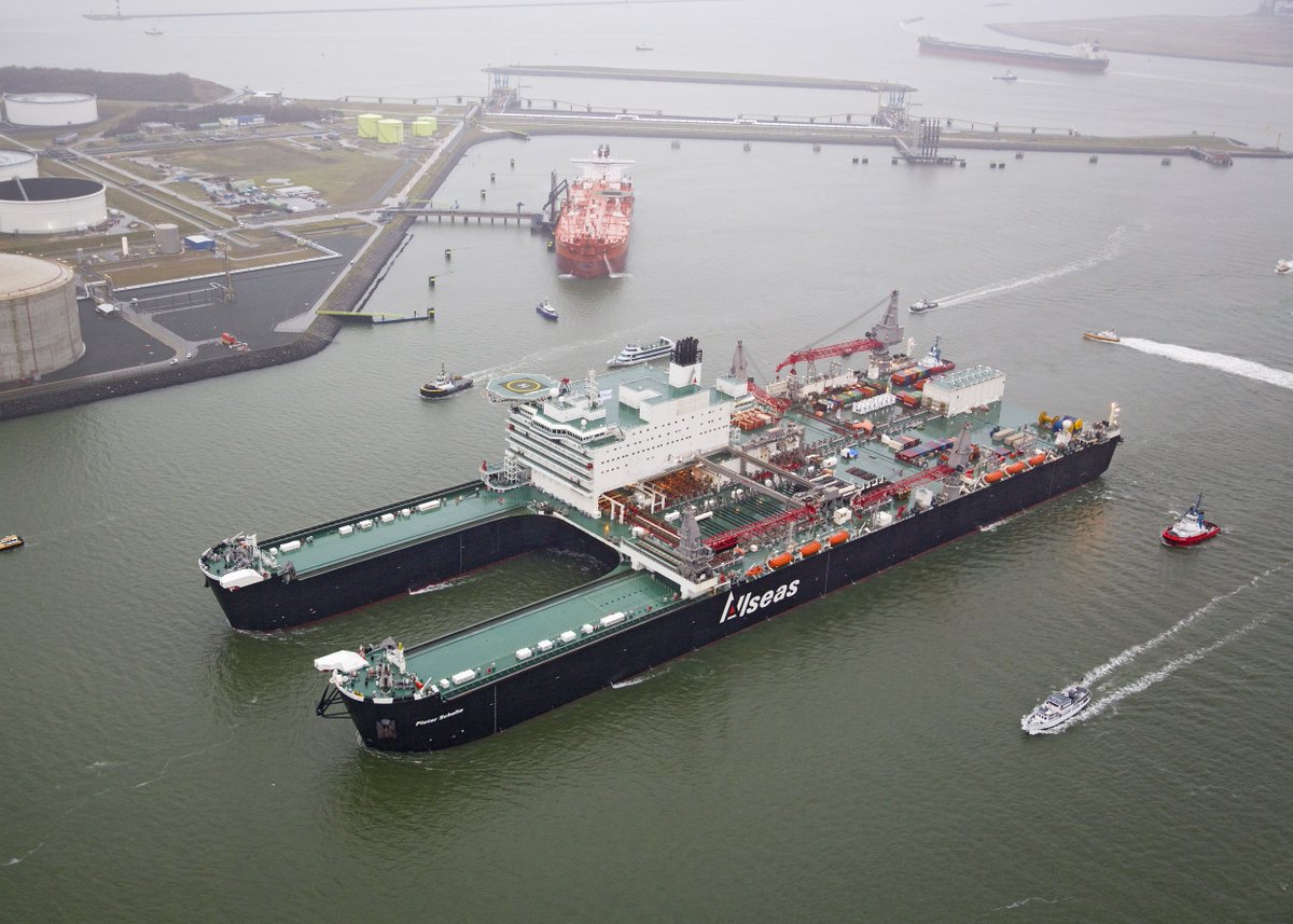 vxsim's tweet image. Our latest newsletter is a great read! Check it out: hosted.verticalresponse.com/224215/982b3f6…