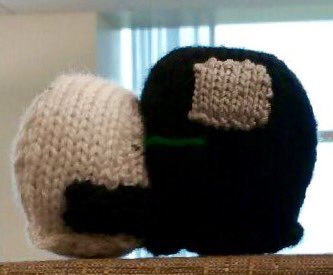 PrimandPlush's tweet photo. Not a knitter but I attempted a miseq. Not sure how well it came out. #knittedscience https://t.co/maySvzBeBl