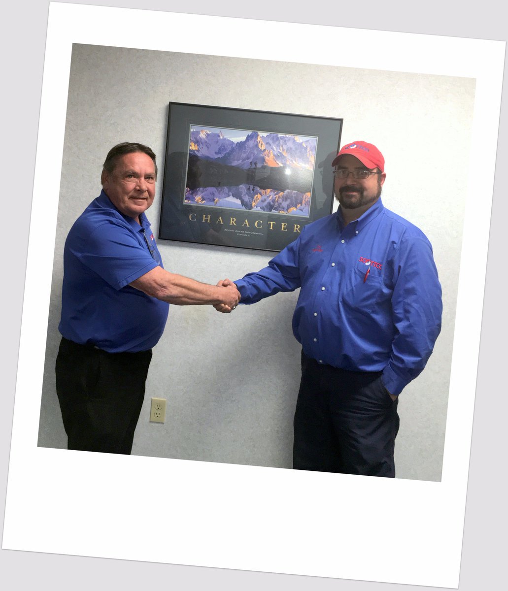 ScottcoService's tweet image. CONGRATULATIONS CORY STONE !!!!!!!!!!!!
....for passing his Master Electrician's Examine!