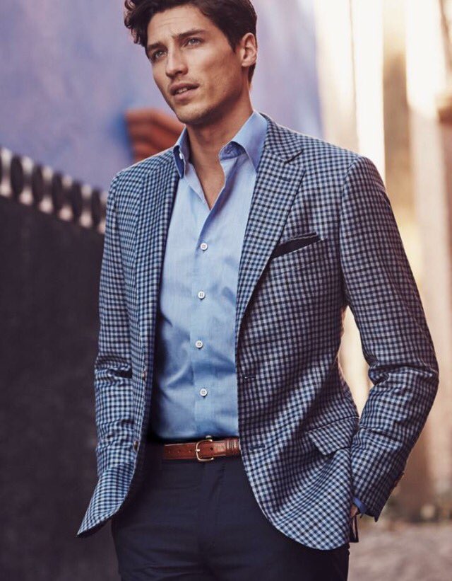 styleofsteph's tweet photo. This sport coat is on point 👌🏼 #MenswearMonday #custommenswear #jhilburn #mensstyle #madetomeasure https://t.co/SVYhaAuq1S