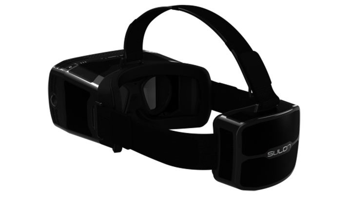 Gizmodo's tweet photo. Sure, strap a whole damn computer to your face in public. https://t.co/tlDIPTU59z https://t.co/UCh9i9rYg8