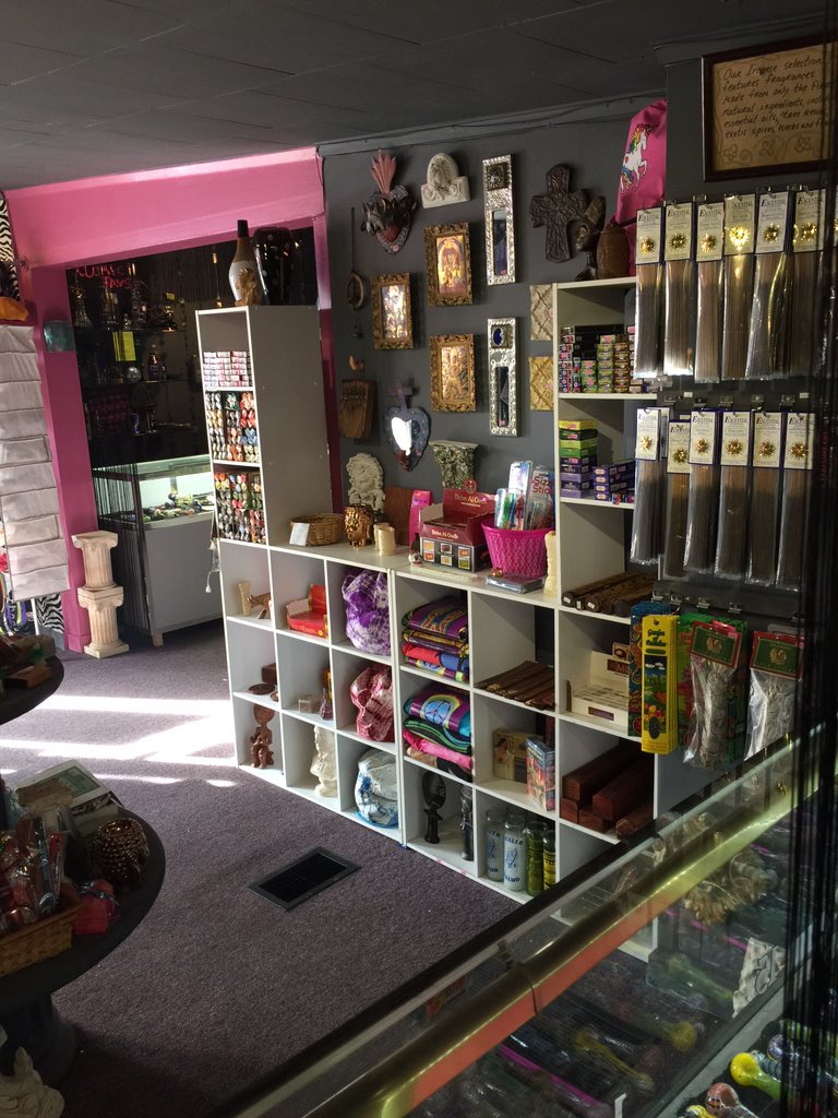 CosmicLLC1993's tweet photo. Store is looking Amazing! Just got an incense order in.  #nagchampa #sayta #incense https://t.co/zPEBPUUeyy