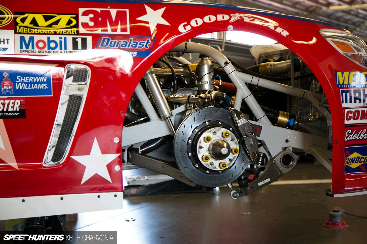 Speedhunters On Twitter What S It Like Inside A Nascar Pit