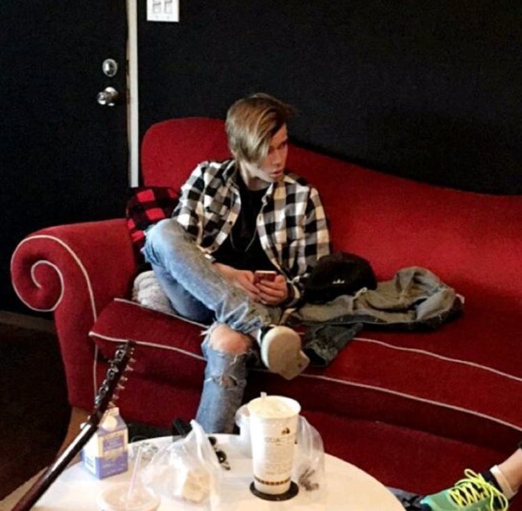 BenjaLasnierES's tweet photo. Benjamin en un estudio de Los Angeles, California. https://t.co/ag1vG2Bn2G