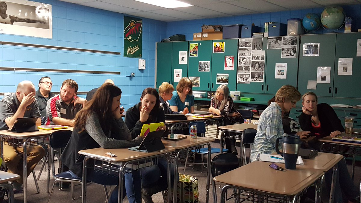 kdamm's tweet photo. @codeorg Teachers learning how to code at #ItIt16 https://t.co/fDuEaikFiK