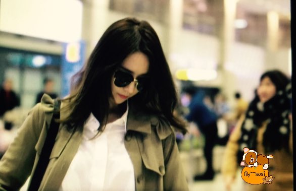 [PIC][15-03-2016]YoonA trở về Hàn Quốc vào sáng sớm nay CdiUDFrUIAAUdiB