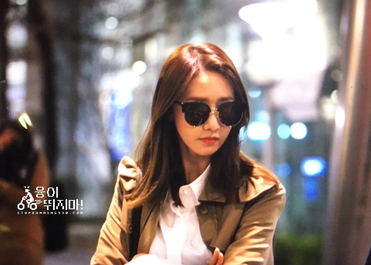 [PIC][15-03-2016]YoonA trở về Hàn Quốc vào sáng sớm nay CdiWFf3UkAEgrtZ