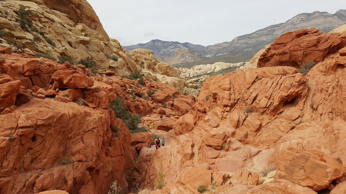 sixteennine's tweet photo. Hiking at Red Rocks instead of golf pre #DSE2016 https://t.co/QRFar2skkm