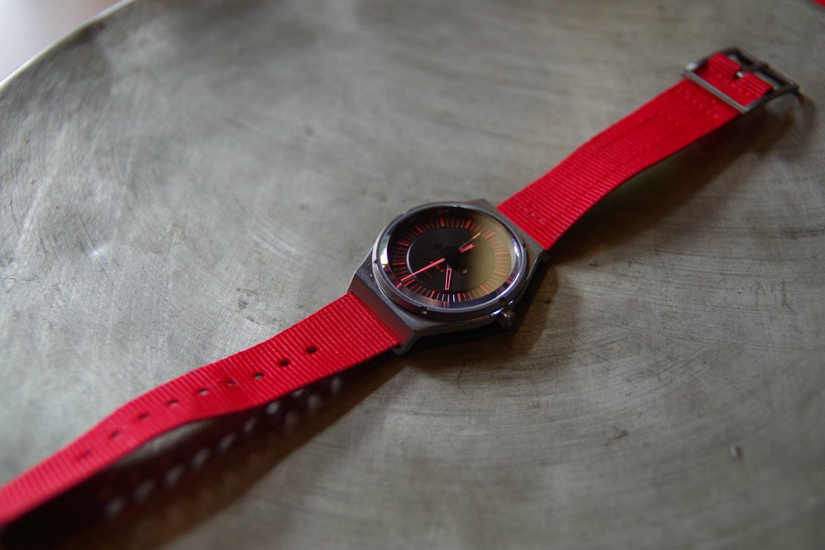 coolhunting's tweet image. Vibrantly-colored, 1980s racing-inspired automatic timepieces from @AutodromoMedia hntd.ch/1SMhdtn