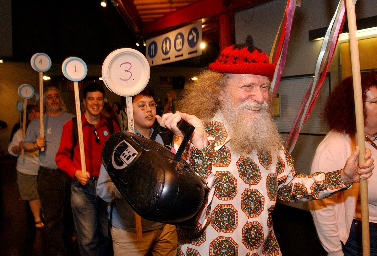 exploratorium's tweet photo. Happy #PiDay! Did u know this mathematical holiday started @ Exploratorium? A brief history: https://t.co/gTGh2W0qp1 https://t.co/rE6rY1lKWU