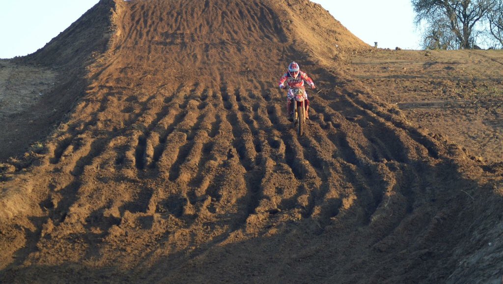 FBphotography__'s tweet photo. @Lewistrickett 
@HondaUKBikes https://t.co/HXCLlBM5km