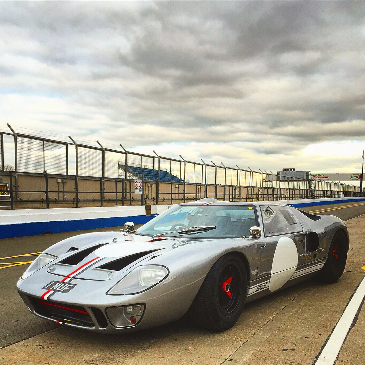 Tomorrow we are testing <a href="/GoodwoodMC/">GoodwoodMotorCircuit</a> ahead <a href="/GoodwoodRRC/">Goodwood Road & Racing</a> #74MM this weekend! #scuderiabear #GT40P1029 #1MUF #GT40