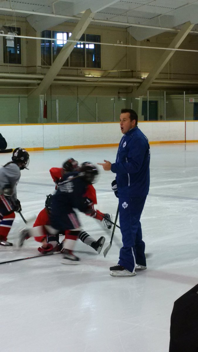 archerdaddy's tweet photo. Big thanks to @belfryhockey for working with our Badgers today. And the sticks were above and beyond. https://t.co/RB52lD9sHa