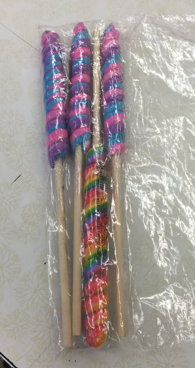 jfk_fbla's tweet photo. New lollipop fundraiser for FBLA 🍭 See an officer to buy one! https://t.co/P3vzaW48I3