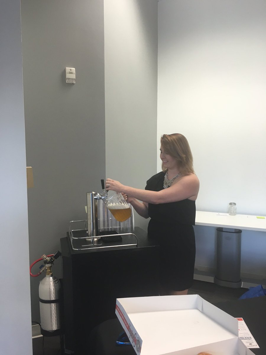 Free beer at the NetSpend art room on the first floor of the Omni downtown. #SXSW #SXFreeDrinks