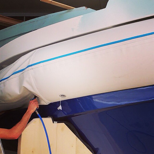 GommoniCabinati's tweet photo. #gommone #cabinato #MIURA 40, il #natante di #lusso #artigianale: foto dal #cantiere https://t.co/m77QDXZv0v