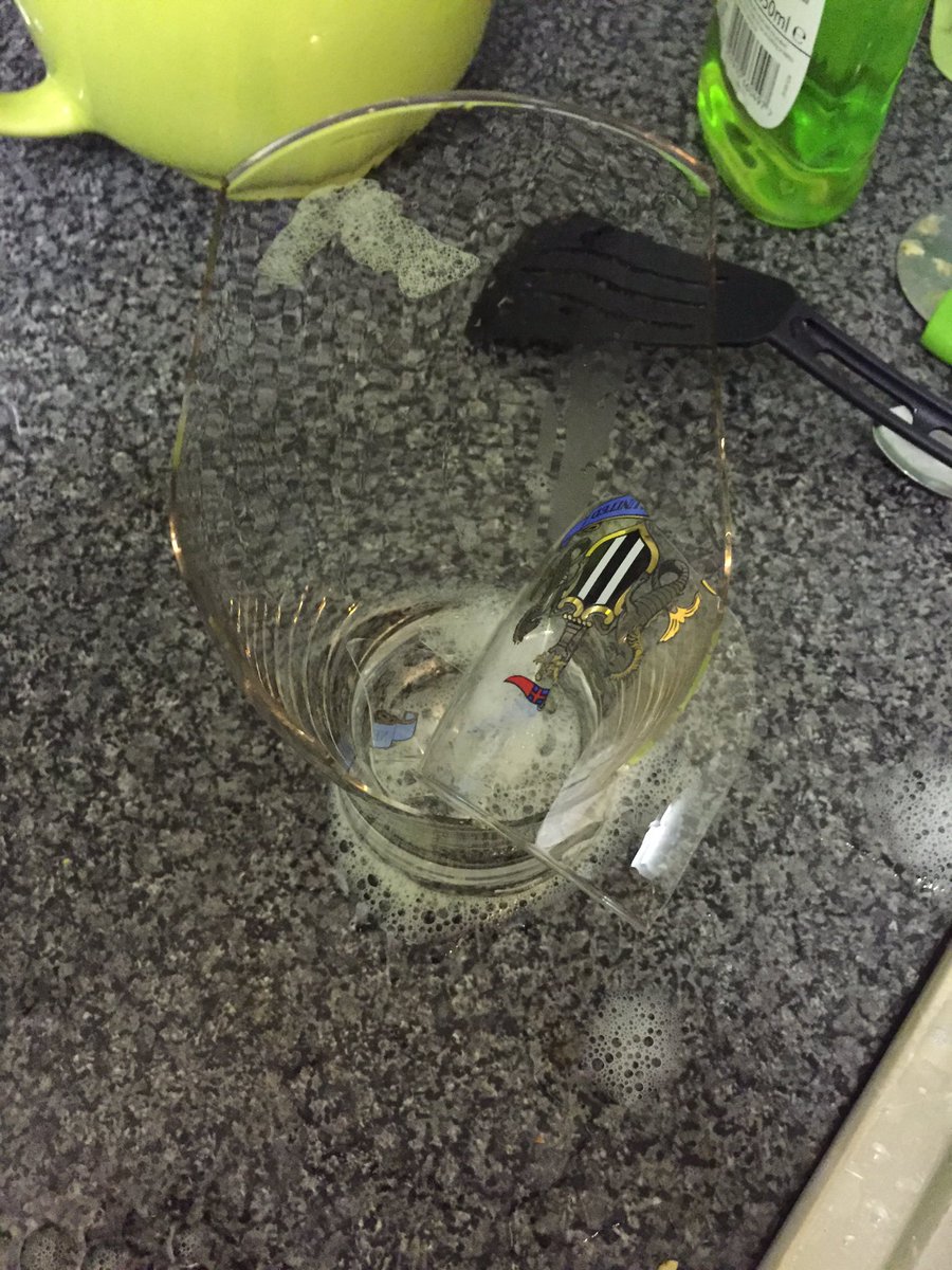 middle7's tweet image. Newcastle's season summed up #NUFC