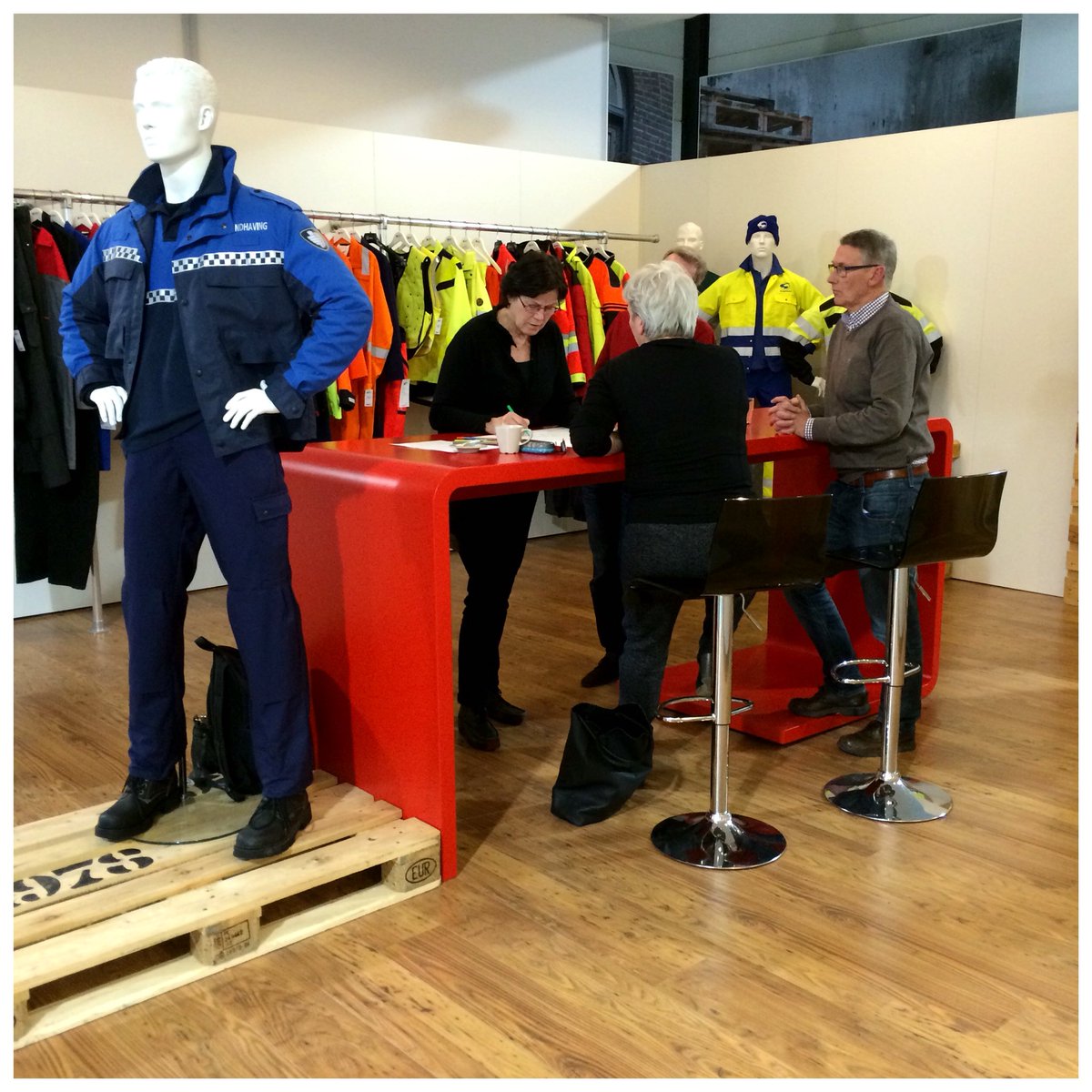 GoirleInDialoog's tweet photo. Samen delen, dromen, doen...  Mooie locatie @Texperience_VP en gastvrij onthaal door @mpuijenbroek Hartelijk dank! https://t.co/2474ujuw9O