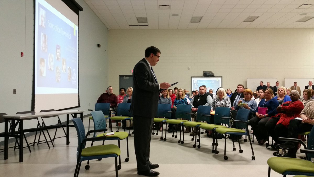 watsonedtech's tweet photo. At the first 2016 Education Town Hall led by @DrSPruitt here at the Blair Center at @shelbycountysch! https://t.co/TbX4RIhS1M