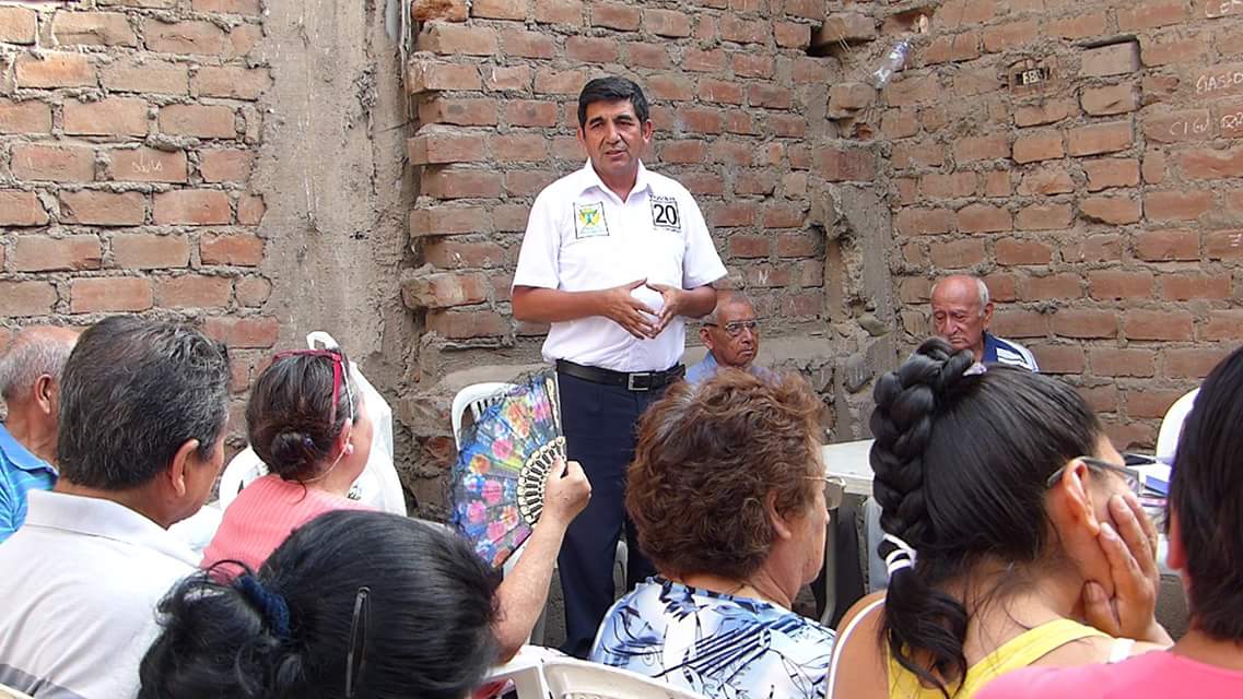 TovarAlCongreso's tweet photo. Gracias a la Asoc. de Propietarios de Urb. El Milagro de #Independencia  por su invitación para estas #Elecciones . https://t.co/I89gp6rPZ3