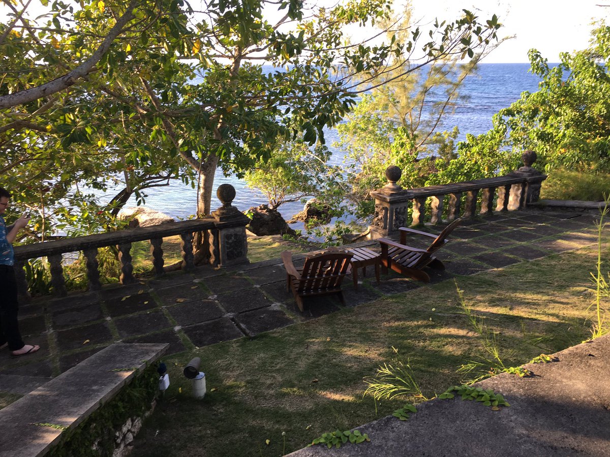 On this very seat <a href="/benhiggi/">Benjamin Higgins</a> said goodbye to Caila. All the feels #sandalsresorts #Bachelor