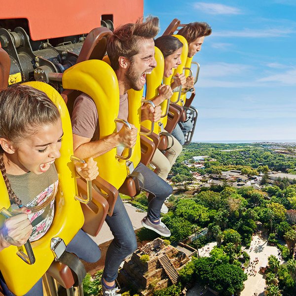 sayhellotorich's tweet photo. PORT AVENTURA, WE'RE COMING FOR YA.
77 DAYS. *EXPLODES*. @PortAventura_UK @itslozza94 #HASHTAGEXCITEMENT https://t.co/GtyoGsg3Ao