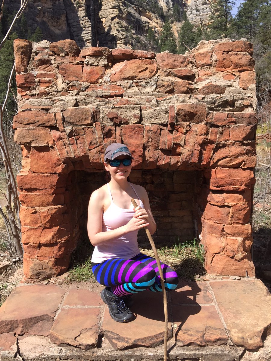 Queen_Nerdling's tweet photo. Hiking in Sedona at west fork #yoga #queennerdling #nerdling https://t.co/uGJaC3K9JB
