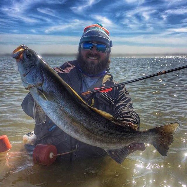 EdelOutdoorsTX's tweet photo. What does fishing Galveston, TX offer? Nothing less than trophy trout / great time. Great Guide Capt. Kevin Roberts https://t.co/S5zpdG7pFG