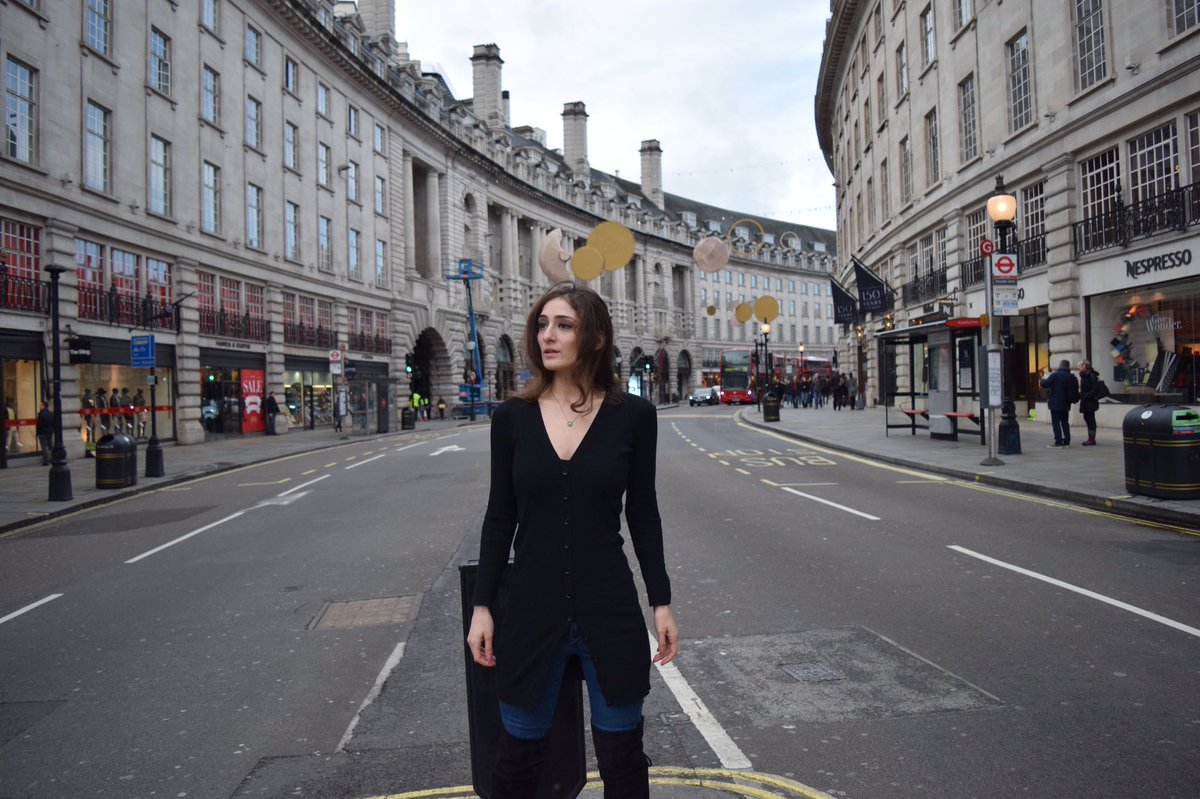 thehebablog's tweet photo. New #blog post up on https://t.co/JeB5A2hqbs ! #travel #wanderlust #uk  #travelblogger #picadillycircus #london https://t.co/j0J5OVLxga
